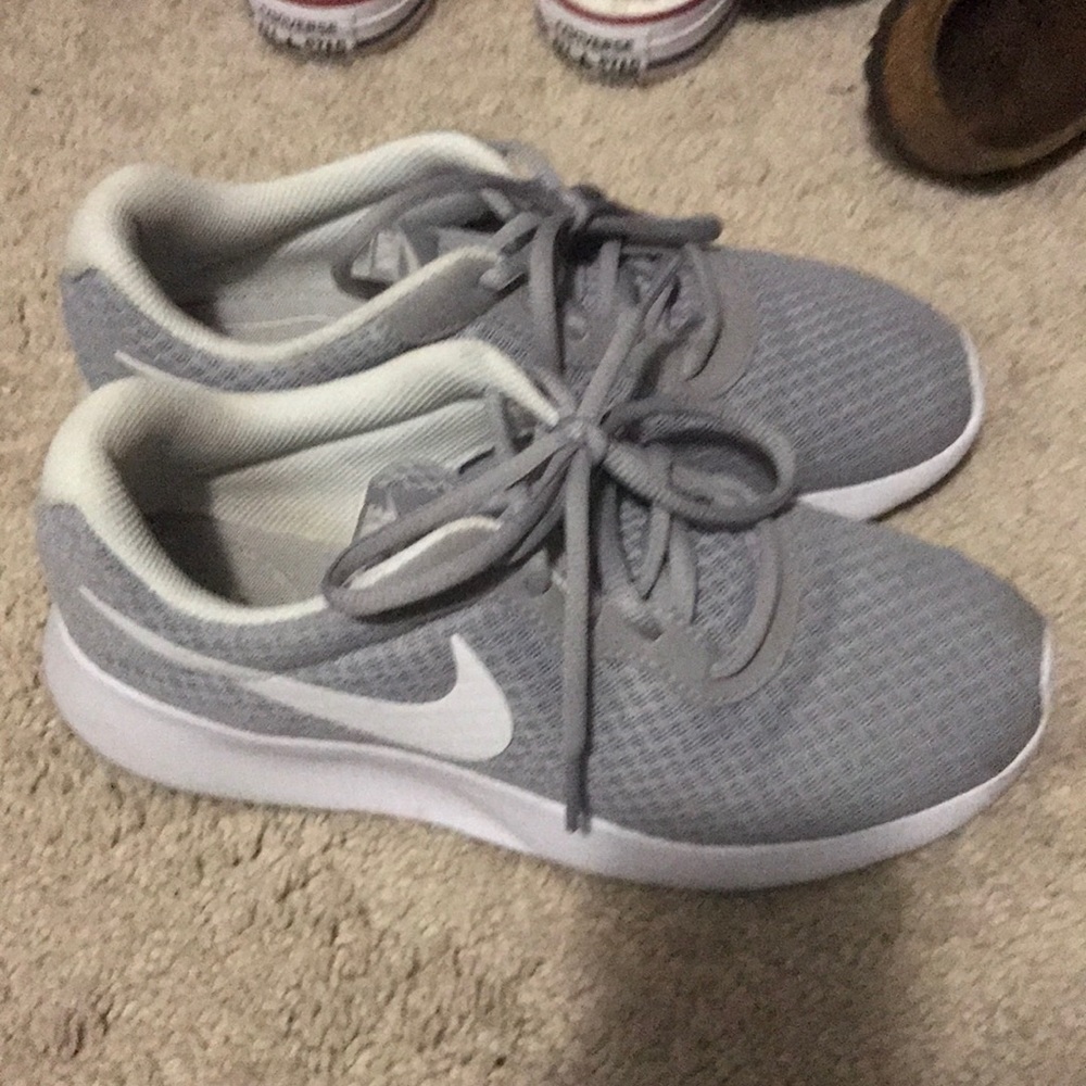 Women’s Nike tanjun